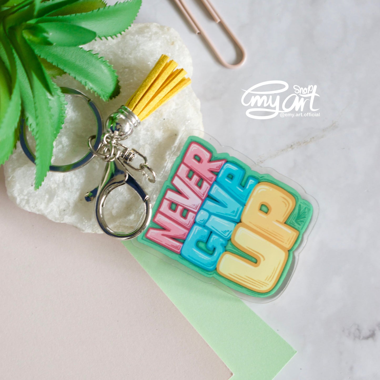 Acrylic Keychain - NEVER Give UP