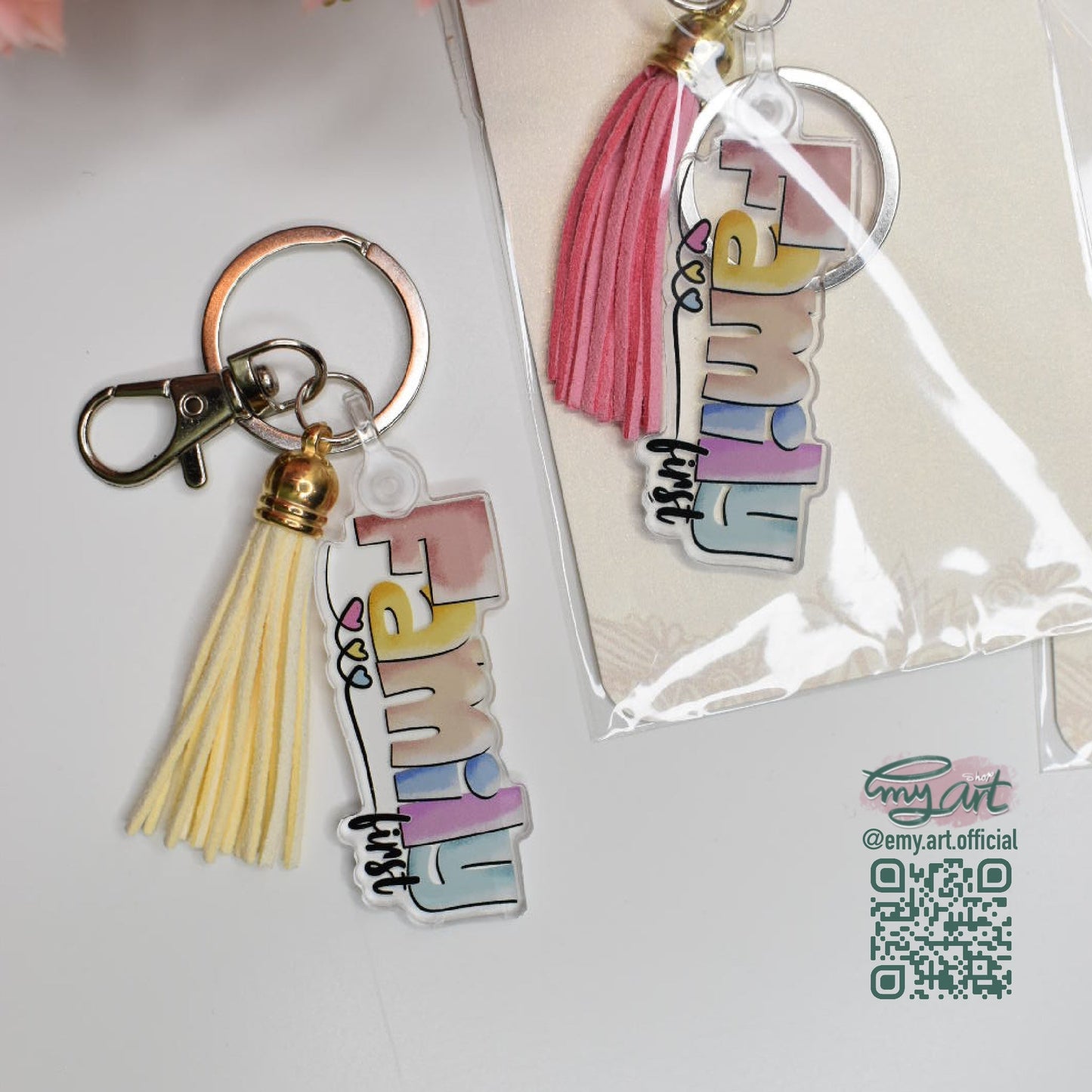 Acrylic Keychain “Family first”