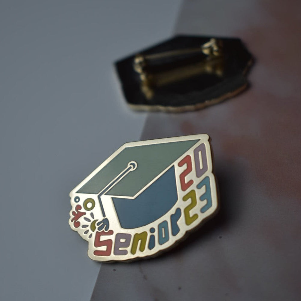 Enamel Pin “Senior 2023”